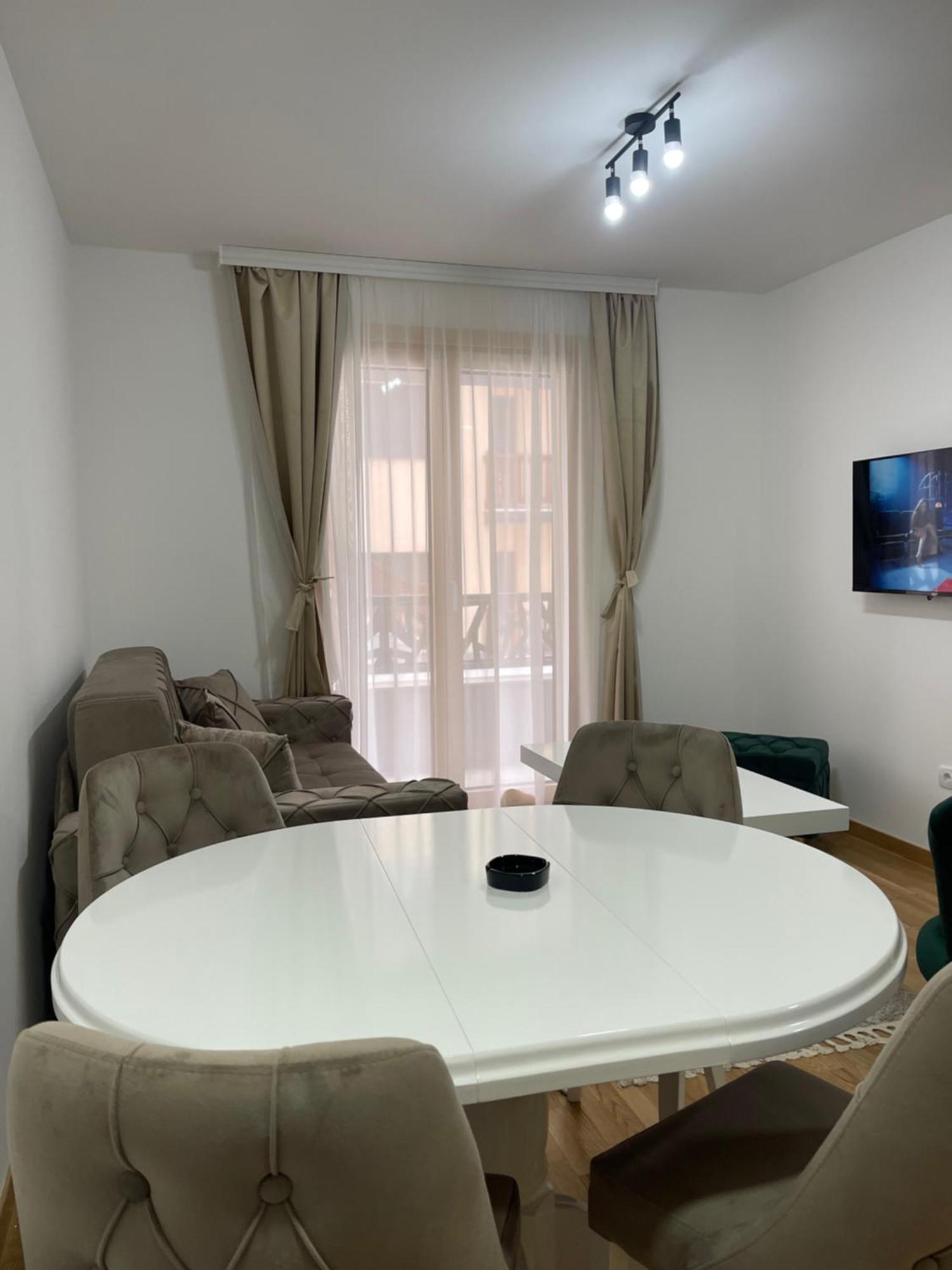 Simic Apartment
